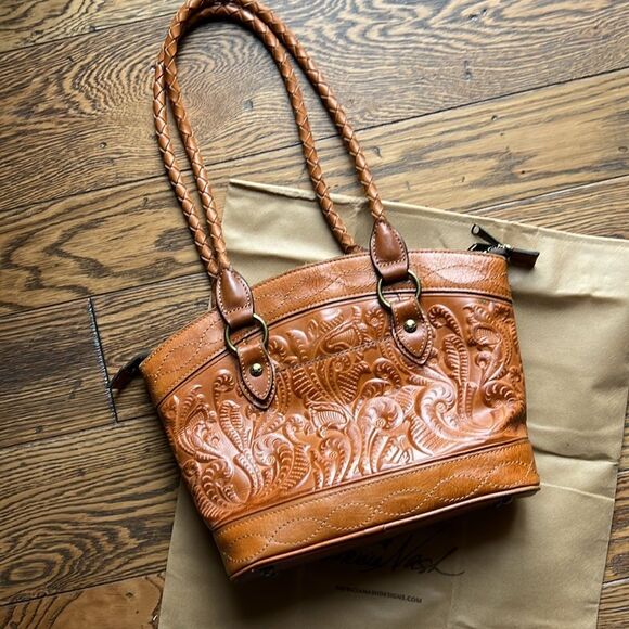 Patricia Nash Zorita Leather Tooled Shoulder Bag Western Boho A27 - Picture 4 of 13